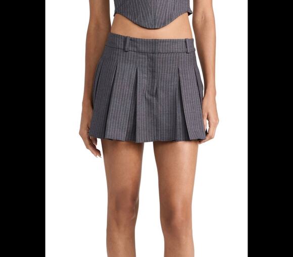 Amanda Uprichard Dresses & Skirts - Nwt Amanda uprichard Braylon pleated skirt skort shorts sz L